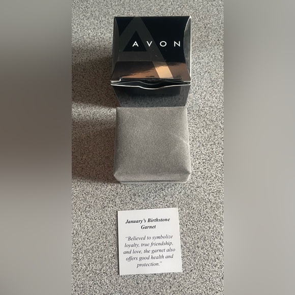 Avon Sterling Silver January Garnet Ring Size 5 - Picture 2 of 15